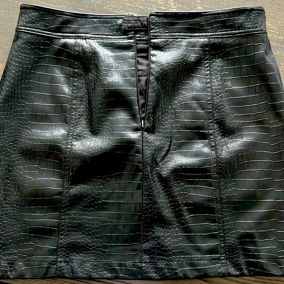 Catherine Malandrino Black Leather Skirt Size 8 - Picture 2 of 5